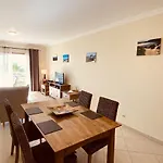Vista - Shared Pool - 4 Guests - Albufeira * Albufeira